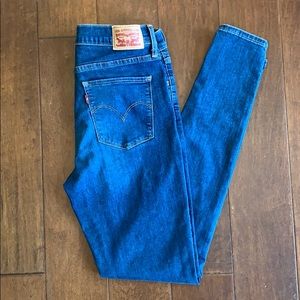 Levi’s Womens 720 High Rise Skinny Jeans size 29